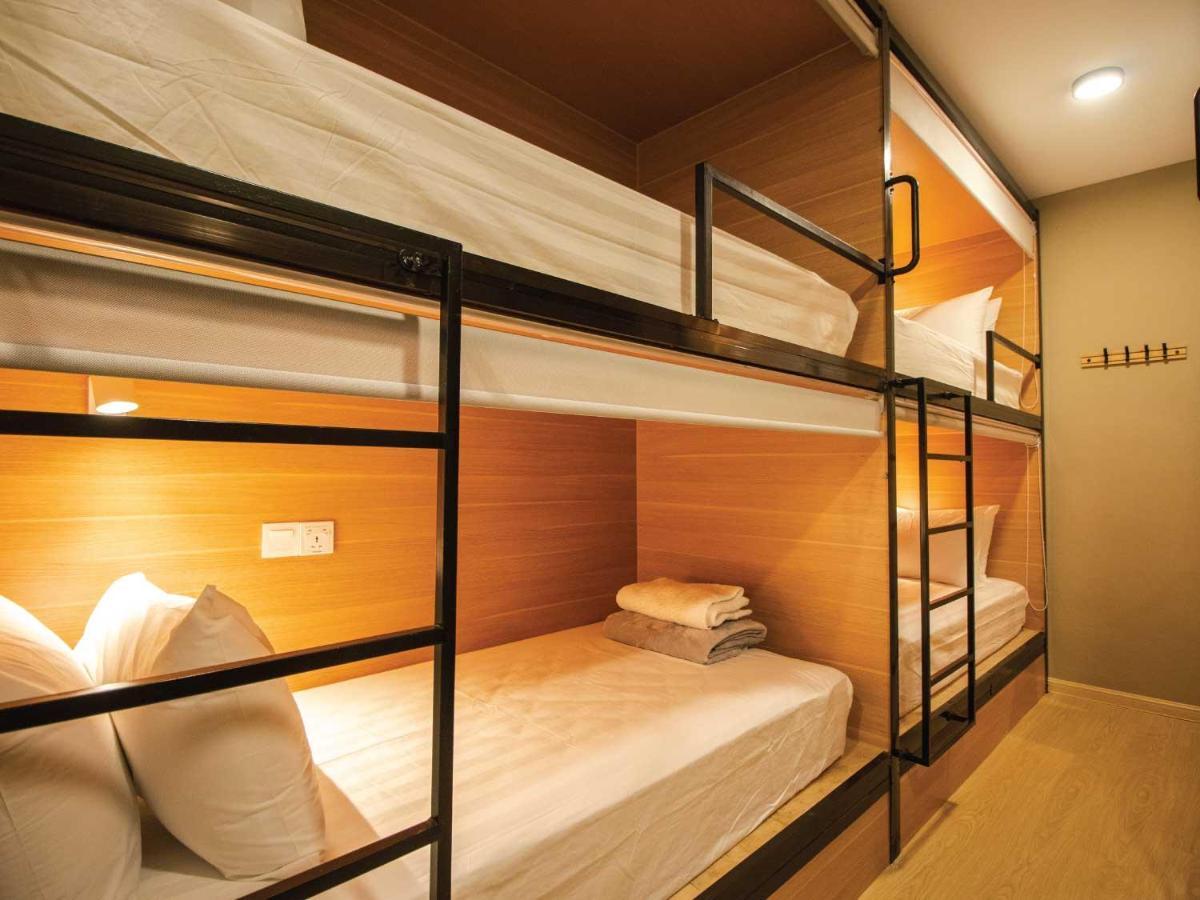 Hexa Hotel & Backpackers Capsules Bukit Bintang Kuala Lumpur Buitenkant foto