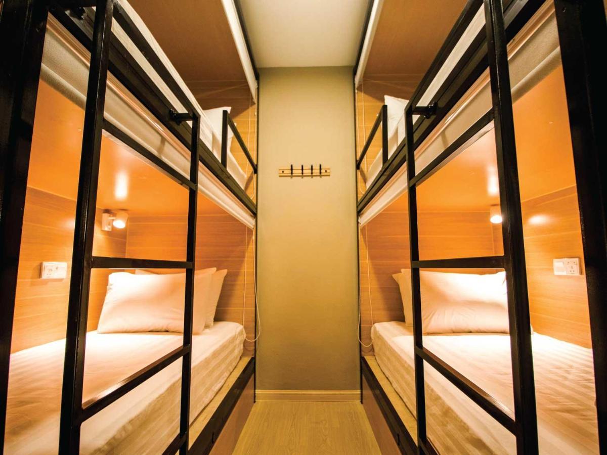 Hexa Hotel & Backpackers Capsules Bukit Bintang Kuala Lumpur Buitenkant foto